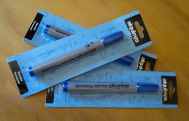 Plumones permanentes gruesos $350